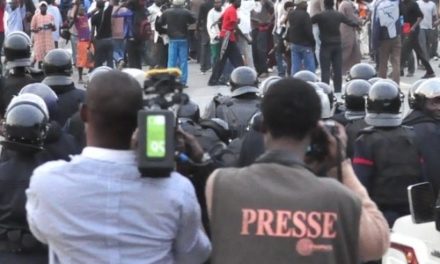Sauver la presse sénégalaise