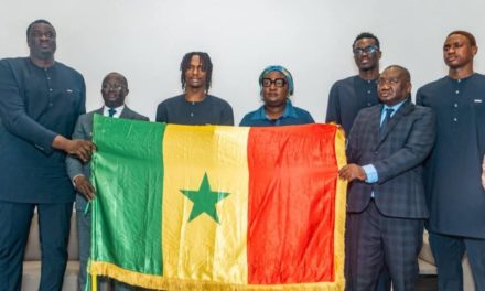 AFROBASKET 2025 - Les Lions ont reçu le drapeau national