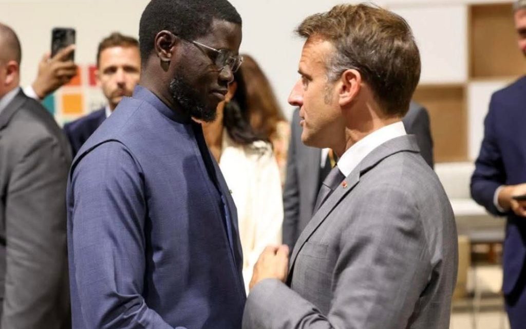 EN ROUTE POUR PARIS - Le chef de l'Etat, invité spécial du Medef