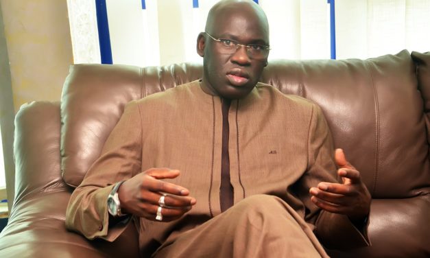 FMI - ‎Mbaye Dionne dénonce le gel des grands projets