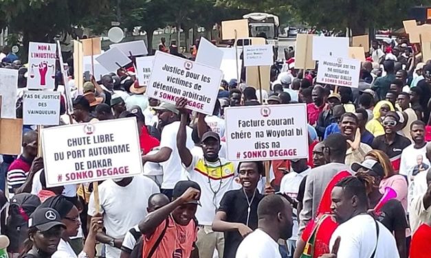 MANIFESTATION DE "RAPPEL À L’ORDRE" - Vives critiques contre le régime de Sonko-Diomaye