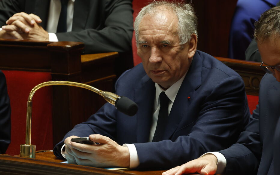 FRANCE - Fançois Bayrou officialise sa démission