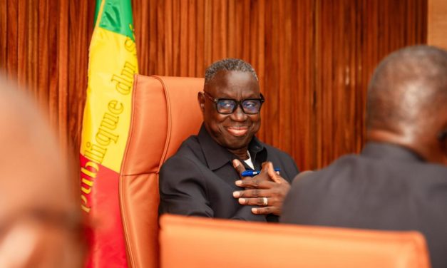 DES LA NOMINATION DE BAMBA CISSE -  Jean Baptiste Tine rend les clefs de sa villa de fonction