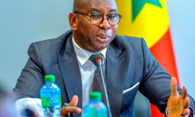 AMBIANCE EN CONSEIL DES MINISTRES  - La petite confidence de Moustapha Guirassy