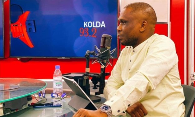 RFM - Le journaliste Babacar Fall arrêté en pleine émission