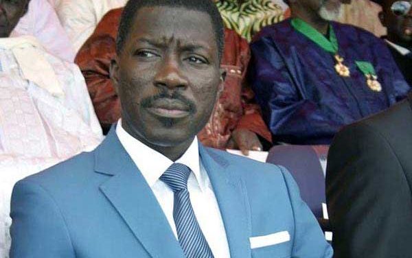 Après Moody's, le Verdict du Peuple : notation Sociale d'un Espoir Trahi