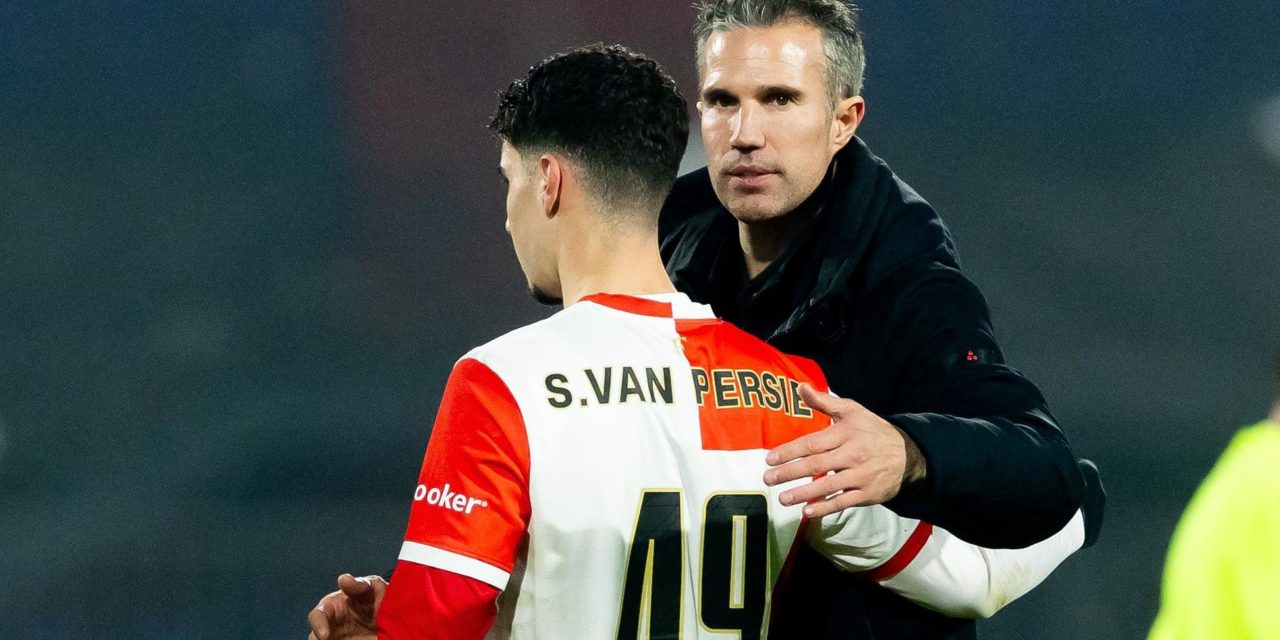 FEYENOORD - Van Persie a lancé son fils en pro