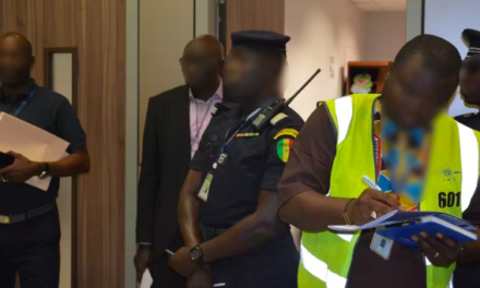 RECHERCHE POUR ASSASSINAT - Un français arrêté à l'Aibd et écroué