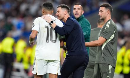 REAL - Xabi Alonso, le vestiaire divisé