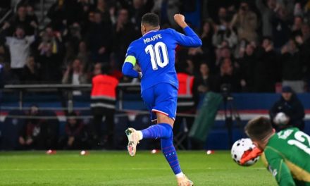 400 BUTS EN CARRIÈRE - Mbappé s'offre un record de précocité 