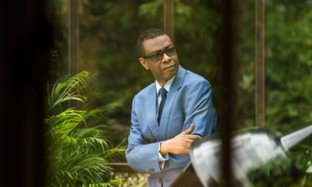 GRAND PRIX SACEM 2025 – Youssou Ndour dédie son trophée à sa sœur Ngoné