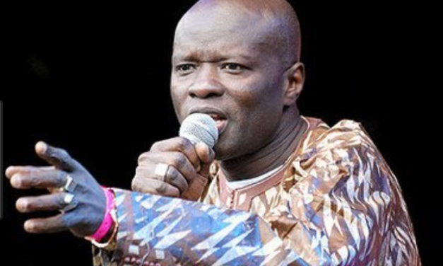 GREVE A l'UNIVERSITE - L'échange entre Oumar Pène et les étudiants de l'UCAD