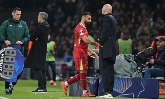 LIVERPOOL - Slot surpris par Salah