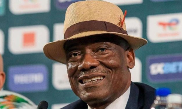 CAMEROUN - CAN TOUS LES 4 ANS - Bell en colère