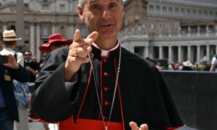 L'HOMMAGE DE L'ARCHEVEQUE D'ALGER À MANÉ - « La plus grande leçon de leadership de ma vie »
