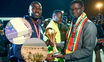 REÇUS AU PALAIS - Les Lions en sortent avec un beau butin