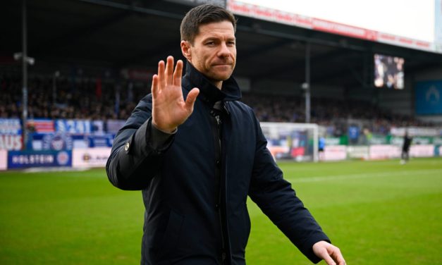 REAL MADRID - Xavi Alonso viré