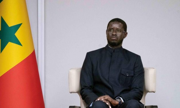 DÉCÈS D'ABDOULAYE BA - Diomaye Faye présente ses condoléances à sa famille et au peuple sénégalais