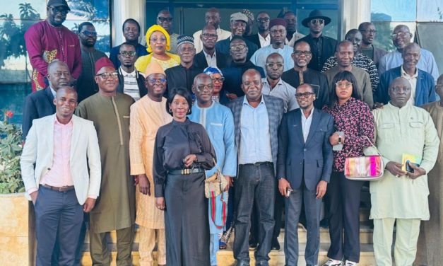 VERS UNE UNION DE L’OPPOSITION : le FDR et le PDS amorcent des discussions