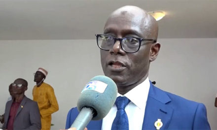 CRISE A L'UNIVERSITÉ - Thierno Alassane Sall tacle Ousmane Sonko