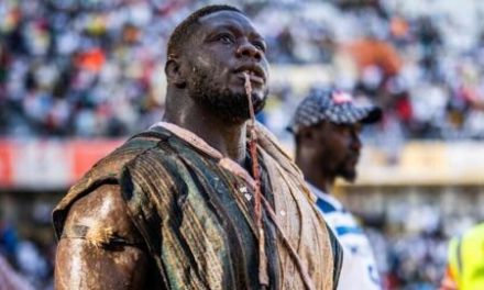 LUTTE AVEC FRAPPE - Franc trop fort pour Tapha Tine