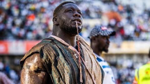 LUTTE AVEC FRAPPE - Franc trop fort pour Tapha Tine