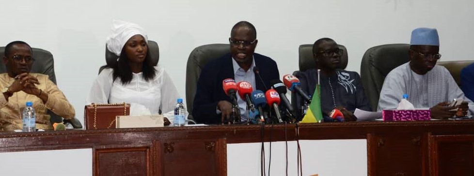 EMPRUNTS « TOXIQUES » : le FDR accuse le gouvernement et exige la transparence