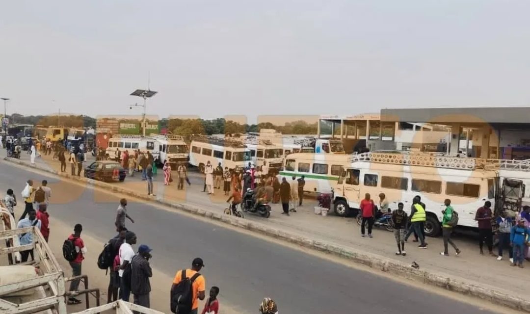 GRÈVE DES TRANSPORTEURS - Un premier bilan marqué par un suivi massif et des gares désertes