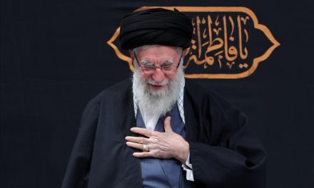 ATTAQUE AMÉRICAINE - Ali Khamenei, guide suprême iranien, est mort