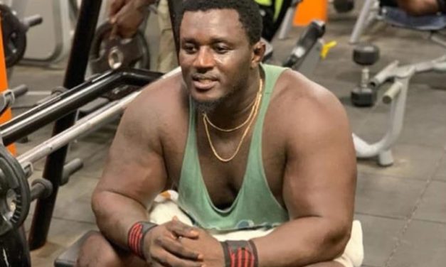 BALLA GAYE 2 SUR FRANC - "Je suis l'opium des invaincus"