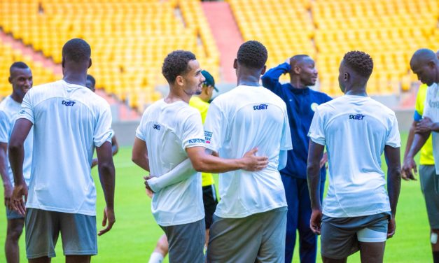 ÉQUIPE NATIONALE - Premier galop des Lions, 25 présents, 3 absents