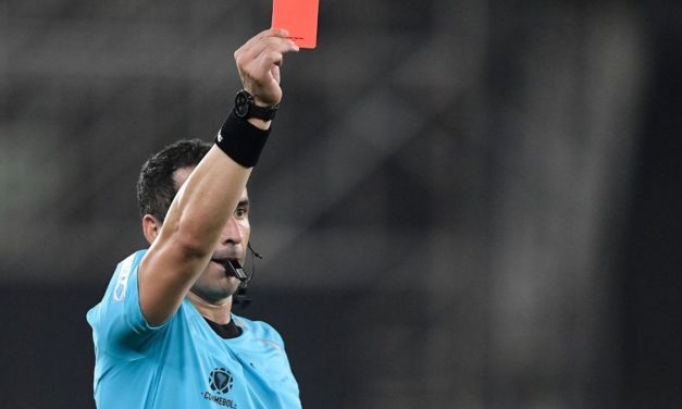 MONDIAL 2026 - Carton rouge pour les joueurs qui se cachent la bouche ou quittent le terrain