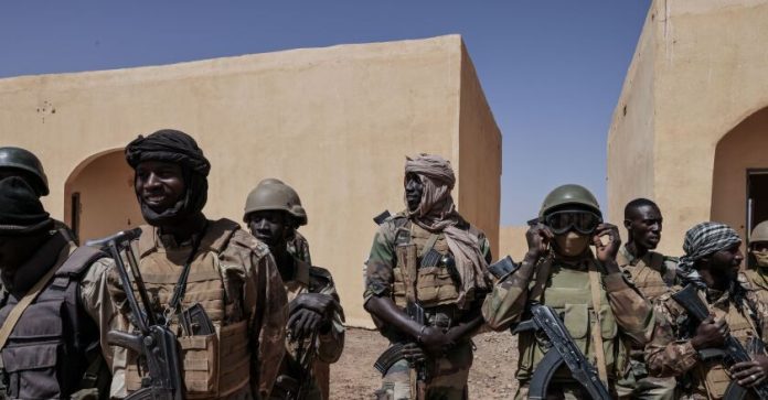 MALI: attaques simultanées dans plusieurs villes, les autorités assurent avoir repris le contrôle