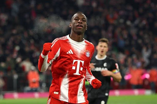 BUNDESLIGA - La folle remontada du Bayern, Jackson buteur