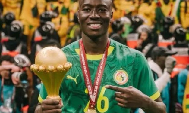 PAPE GUÈYE - "Je ne suis pas prêt à rendre ma médaille"