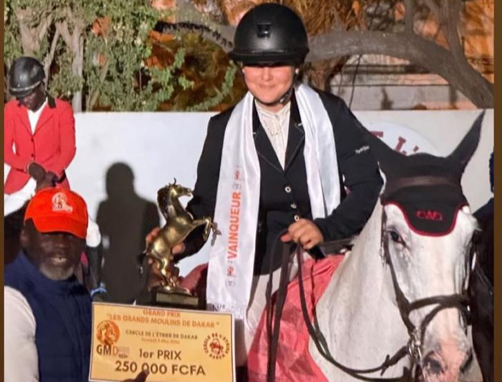 ÉQUITATION/9È CSO - Éden Kazoun en mode Grand Prix, Lou Jacobé galope sur son nuage