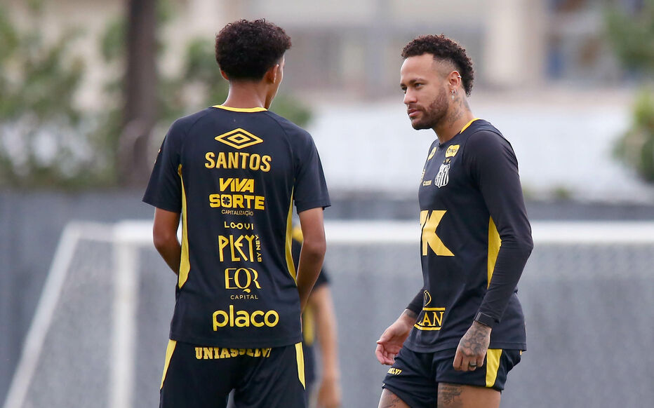 SANTOS - Le fils de Robinho giflé par Neymar !