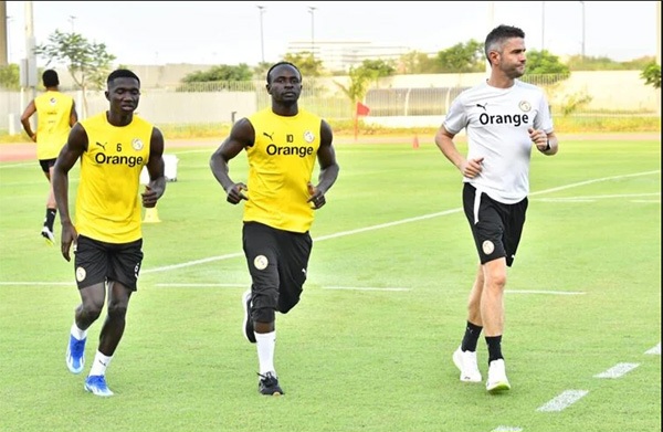 PRÉPARATION MONDIAL 2026 - 8 Lions au premier galop