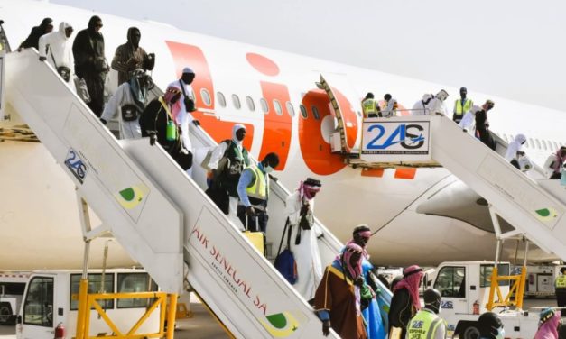 HAJJ 2026 - Le premier vol retour d’Air Sénégal atterrit à l’AIBD avec 417 pèlerins
